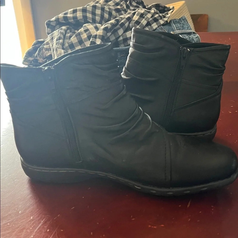 Comfortable Zip-up Cobb Hill Ankle Boots - Picture 4 of 6